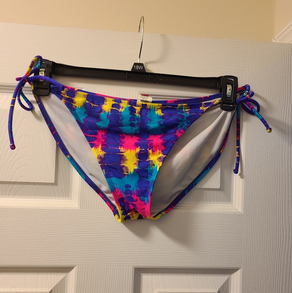 Bikini bottoms